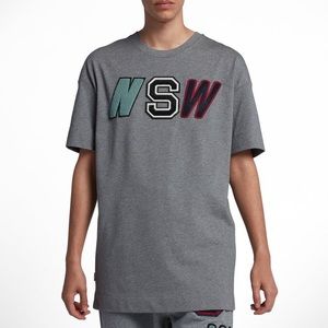 Nike “NSW” extended tee
